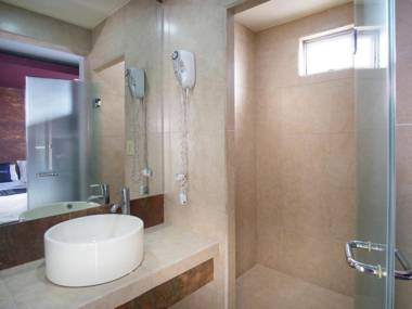 CAPITAL O Hotel Rose Ensenada