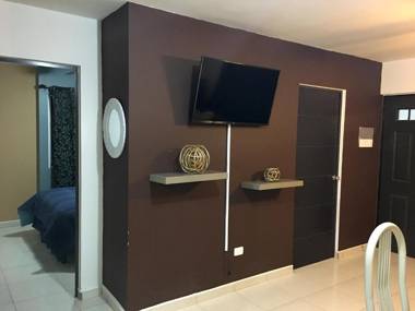 Fantastic & Cozy #4: Condo Close to the Beach