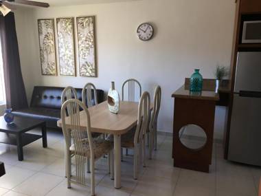 Fantastic & Cozy #3: Condo Close to the Beach