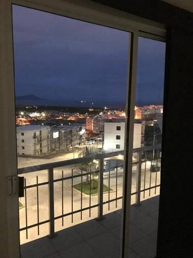 Fantastic & Cozy #10: Condo Close to the Beach