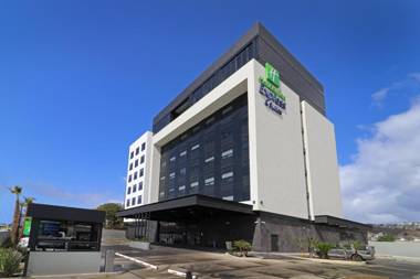 Holiday Inn Express & Suites - Ensenada Centro an IHG Hotel