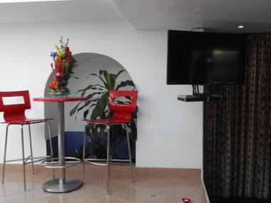 GS Cuernavaca Drive Inn - Adults Only