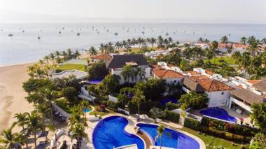 Vallarta Gardens Beach Front Hotel & Residences