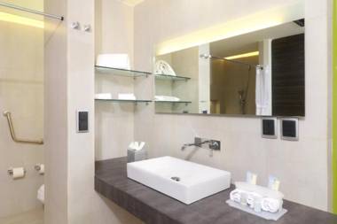 Holiday Inn Express Mexico Aeropuerto an IHG Hotel