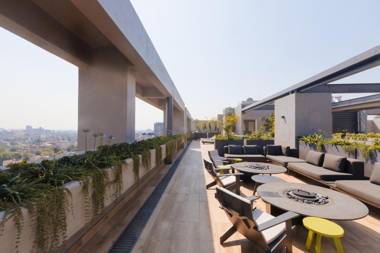 Sonder at Taman Condesa Apartment