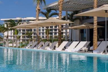 Renaissance Cancun Resort & Marina