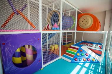 Exclusive apartment- Rooftop pool -near the beach