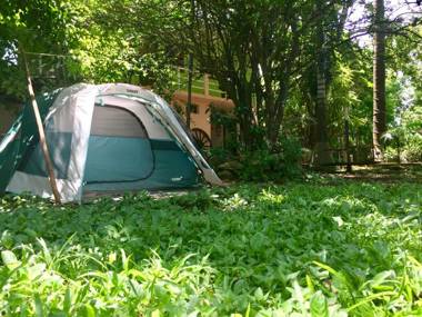 Yaxche Centro Hostal y Camping