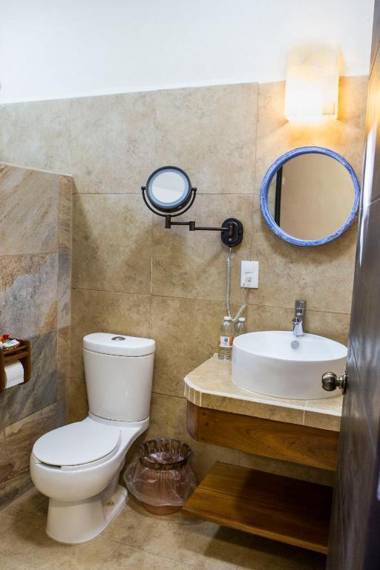 El Roble Nature Hotel & Lagoon