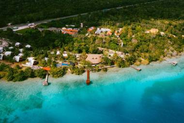 Mia Bacalar Luxury Resort & Spa