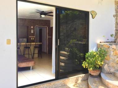 Villa Palmitas acogedor departamento nivel piscina gigante jardines