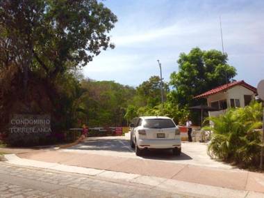 Condominio Torreblanca Cabo Márquez