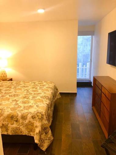 Hostal y suites mediterrane