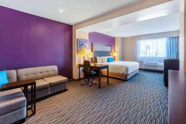 CHN Hotel Monterrey Aeropuerto Trademark by Wyndham