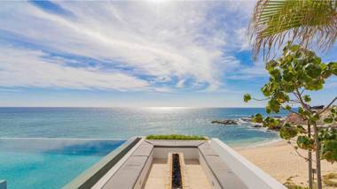 Ultra Modern Beachfront Villa with Full Staff