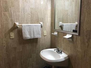 Hotel Arboledas Expo