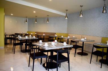 Country Hotel & Suites