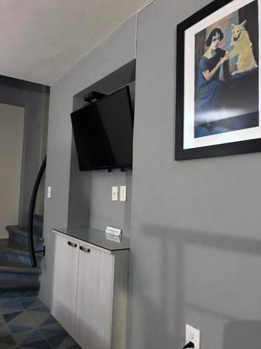 Colonia Americana Two Level Loft