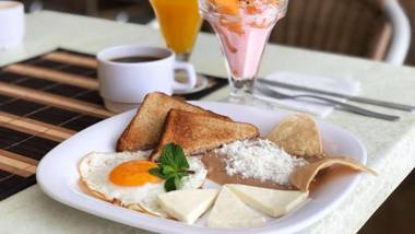 Seven Crown Express & Suites