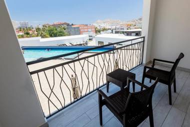 Medano Hotel and Suites