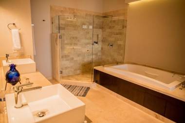 Cascadas de Pedregal 711 3 BR by Casago