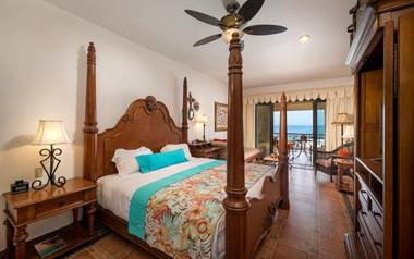 Three Luxury 1BR with Great View in Cabo