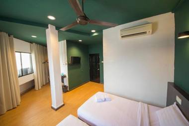 Room V at Jalan Jenang