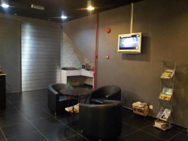 Cappuccino Hotel @ Mount Austin