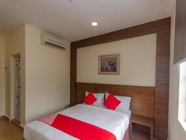 OYO 596 The Vintage Hotel