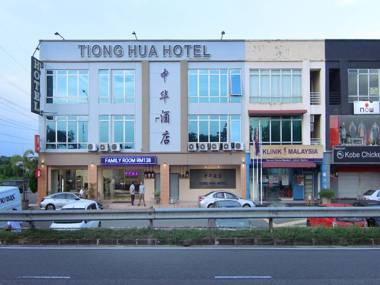 TIONG HUA HOTEL