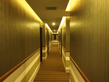 Hotel Zamburger Legenda