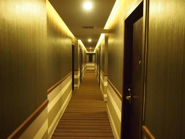 Hotel Zamburger Legenda