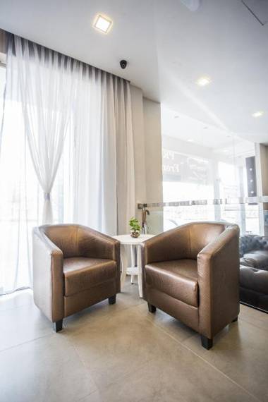 Hotel Zamburger Victory City