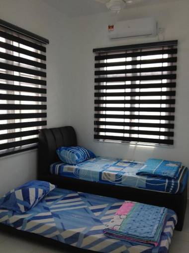 Comfort Holiday Home @ Bukit Indah