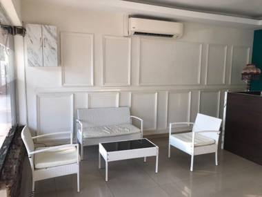 OYO 90487 K Threegod Hotel