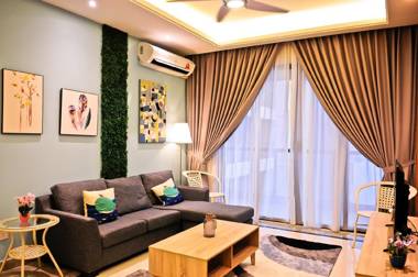 R&F Mall @ UHA 2BR 4pax Free WIFi near CS SgCIQ