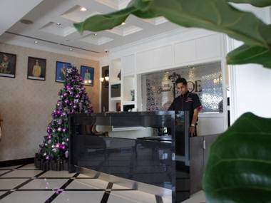 Hotel Zamburger Grand Jade