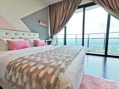 Almas Suites Puteri Harbour Hello Kitty