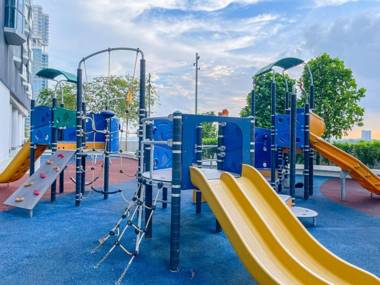 Almas Suite by Nest Home Legoland • Netflix 