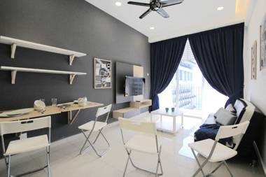 Cozy High-Floor 2BR Apt Near LEGOLAND