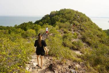 Sari Pacifica Resort & Spa Sibu Island Johor