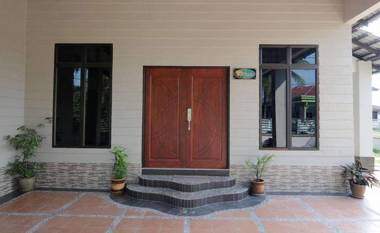 OYO Home 90448 Nurbayu Guest House