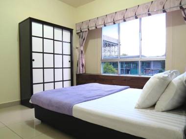 Makmoor Home Sweet Swimming Pool View