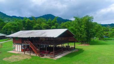 Kiulu Riverside Chalet