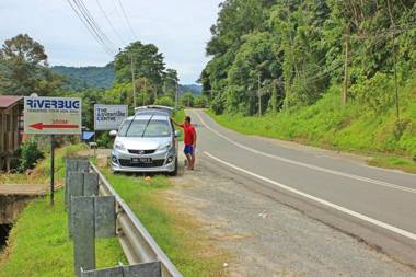 Kiulu Riverside Chalet