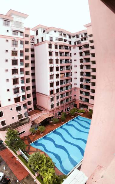 The Nest @ Marina Court Resort Condominium