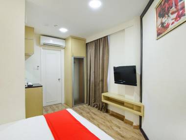 OYO 371 Grand Eastern Hotel