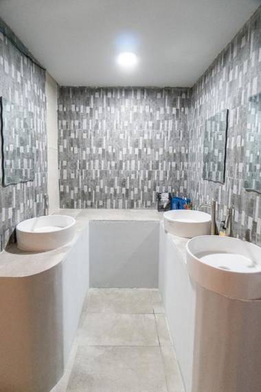 Seaview Capsule Hotel