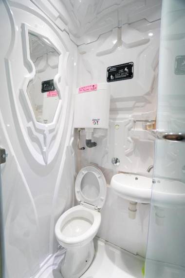 Seaview Capsule Hotel