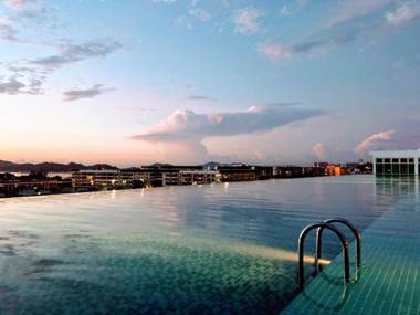 Utopian Homes at Sutera Avenue